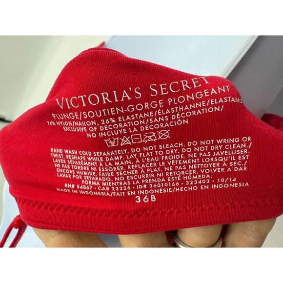 Victorias Secret Red Plunge Push-Up Bra Size 36B Sexy Lace Underwire Padded - Picture 2 of 7